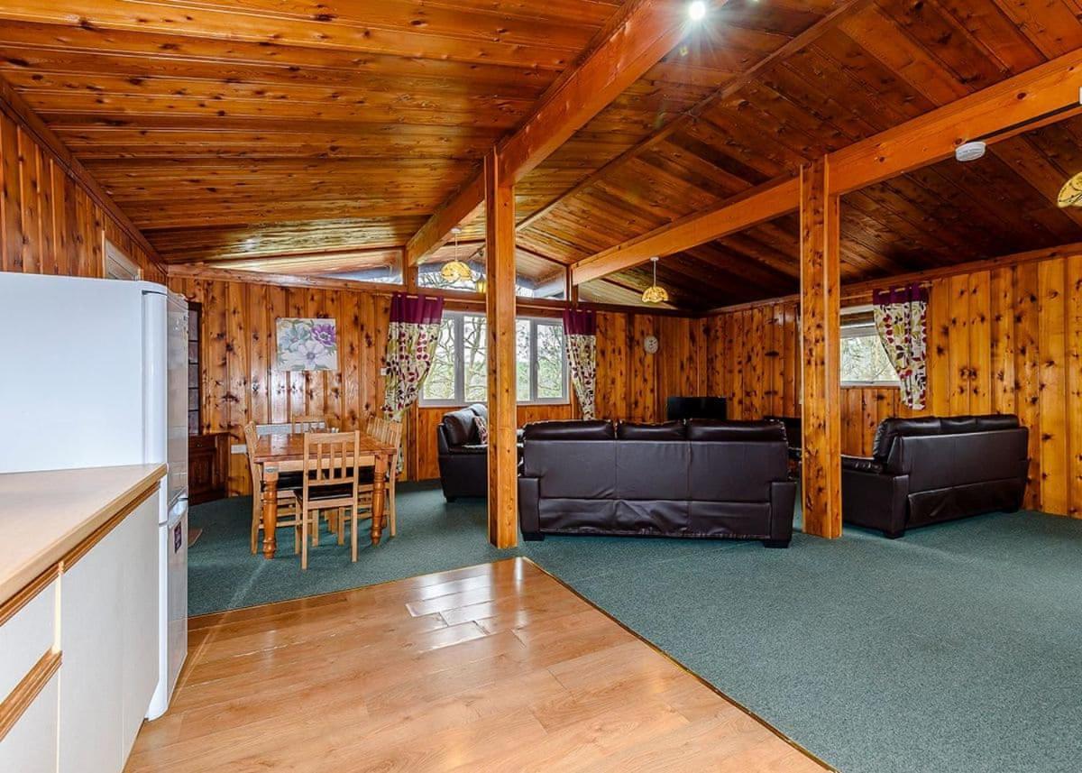 Penllwyn Lodges Montgomery Esterno foto