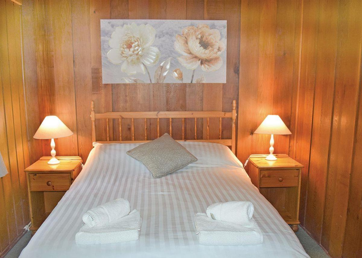 Penllwyn Lodges Montgomery Esterno foto